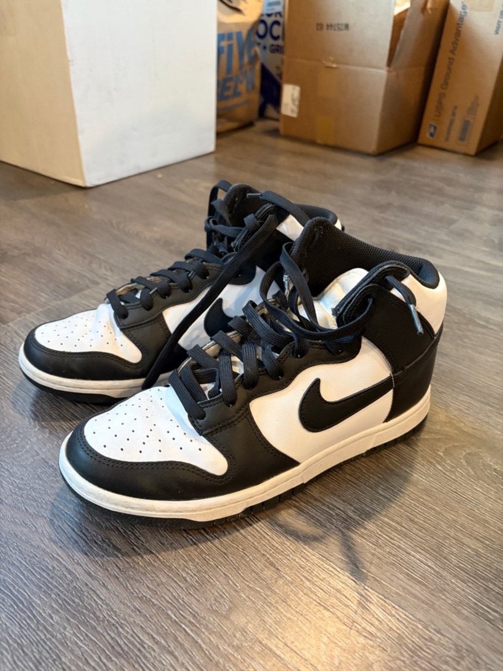 Nike Dunk Panda Mids size 8.5 Men’s